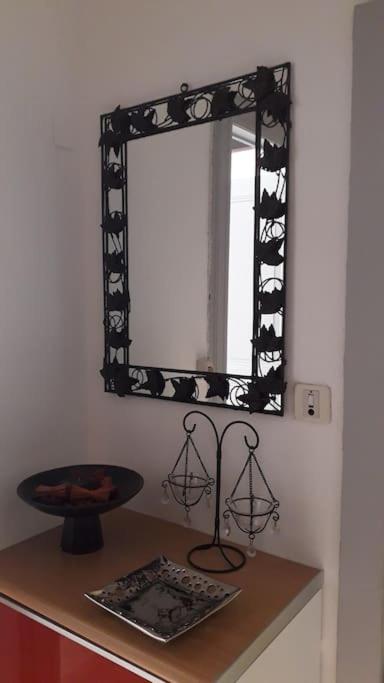 Bel Appartement Au Coeur De La Cite Medievale Sommières Extérieur photo